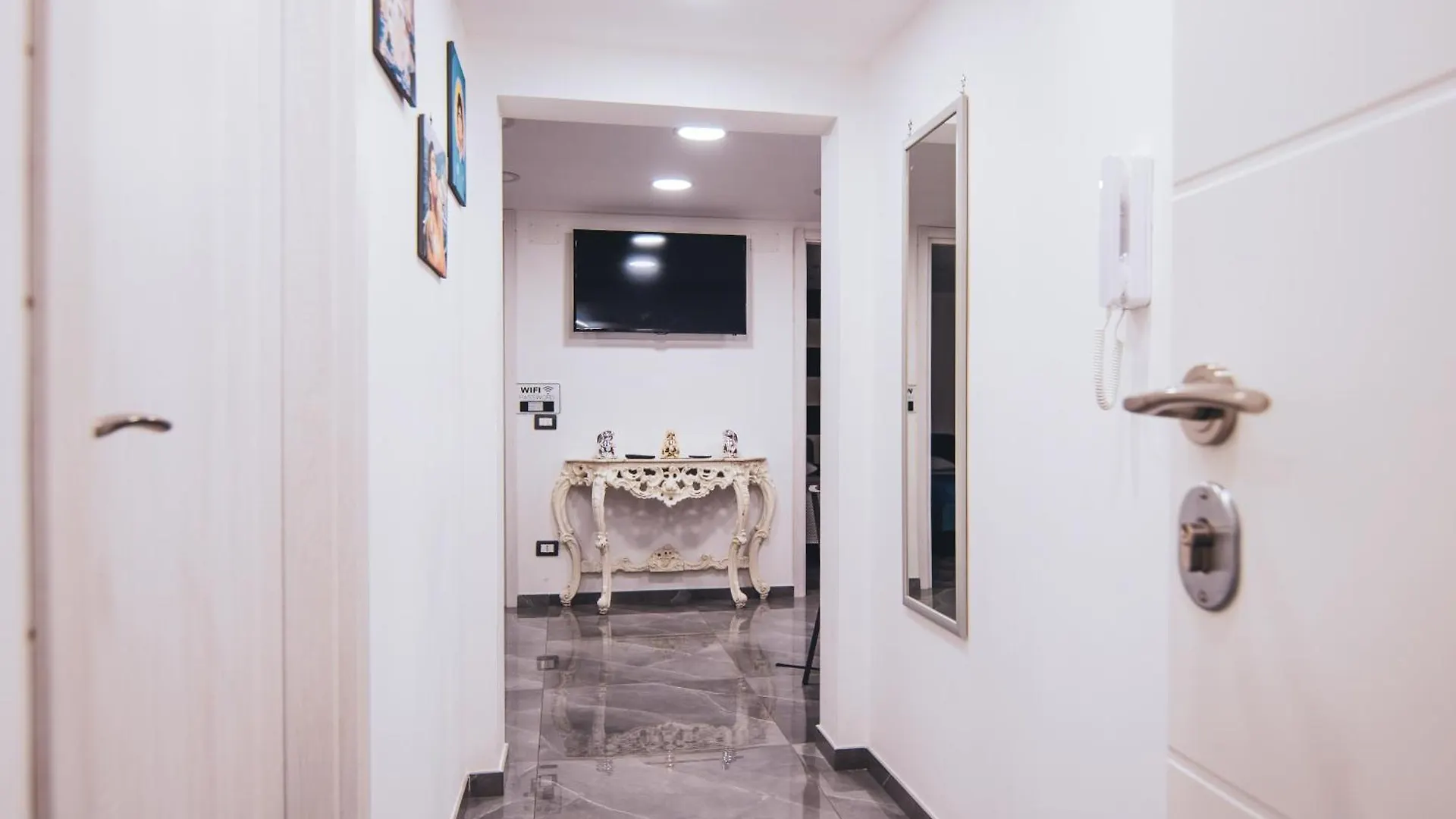 Centro Storico Luxury Suites Naples Holiday home